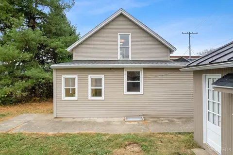 Exterior - 307 Apple St, Georgetown, OH 45121 photo 6 of 9