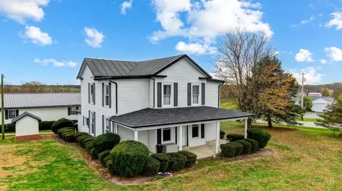 2711 Lebanon Rd, Clarksville, OH 45113