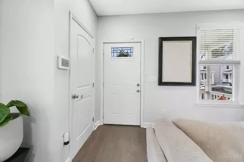 Entry Way - 1656 Jonathan Ave, Cincinnati, OH 45207 photo 1 of 6