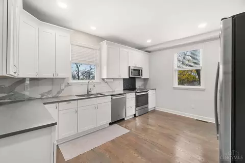 Kitchen - 1656 Jonathan Ave, Cincinnati, OH 45207 photo 2 of 3