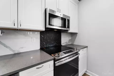 Kitchen - 1656 Jonathan Ave, Cincinnati, OH 45207 photo 3 of 3