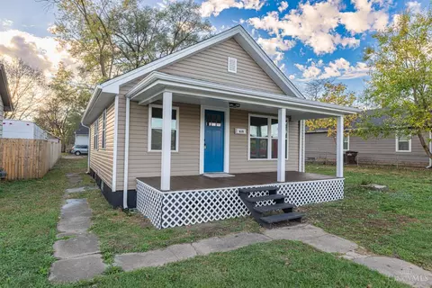 610 Catalpa Dr, Middletown, OH 45042