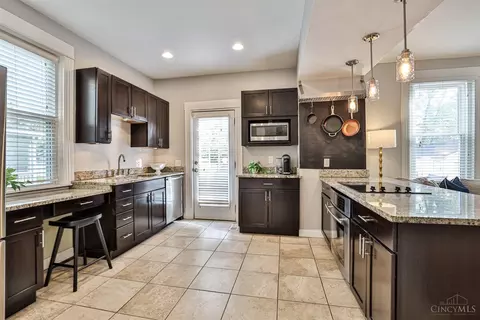 4222 Eileen Dr, Cincinnati, OH 45209 photo 13