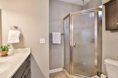 4222 Eileen Dr, Cincinnati, OH 45209 photo 18
