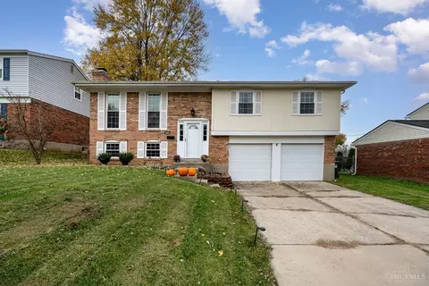 1879 Fallbrook Ln, Cincinnati, OH 45240