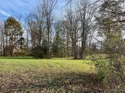 1010 Sitting Bull Dr, Jackson Twp, OH 45171