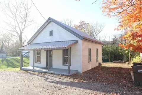Exterior - 151 Hudson Ave, Williamsburg, OH 45176 photo 2 of 7