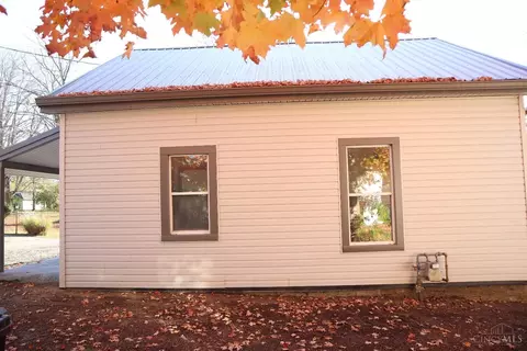 Exterior - 151 Hudson Ave, Williamsburg, OH 45176 photo 3 of 7