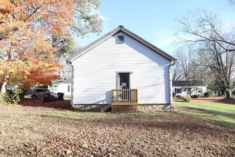 Exterior - 151 Hudson Ave, Williamsburg, OH 45176 photo 4 of 7