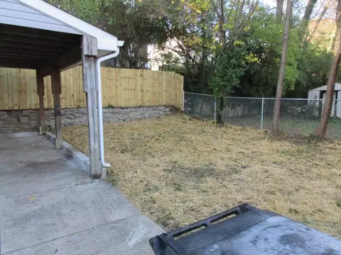Exterior - 1519 Beech Ave, Cincinnati, OH 45205 photo 10 of 22