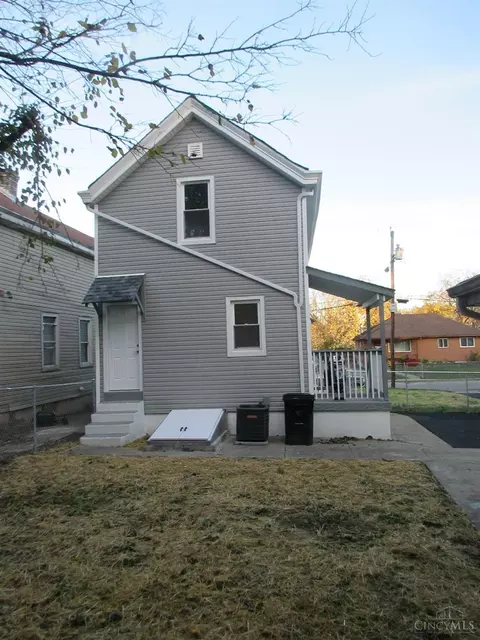 Exterior - 1519 Beech Ave, Cincinnati, OH 45205 photo 22 of 22