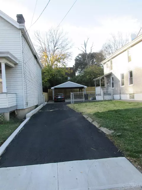 Exterior - 1519 Beech Ave, Cincinnati, OH 45205 photo 2 of 22