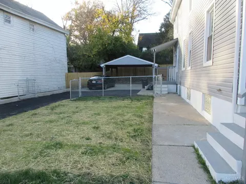 Exterior - 1519 Beech Ave, Cincinnati, OH 45205 photo 5 of 22