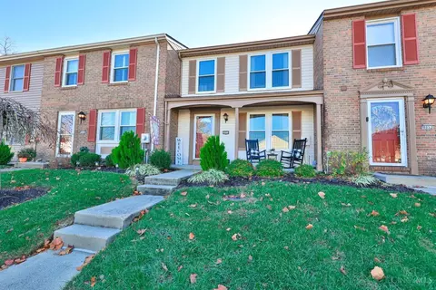8054 Mill Creek Cir, West Chester, OH 45069