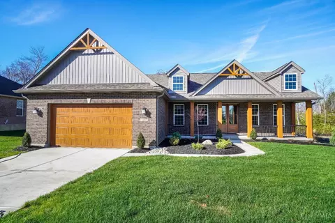 7235 Woodberry Dr, Hamilton, OH 45011