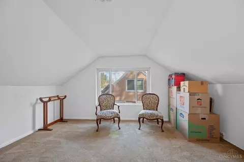 Bedroom - 3495 Edgeview Dr, Cincinnati, OH 45213 photo 3 of 4