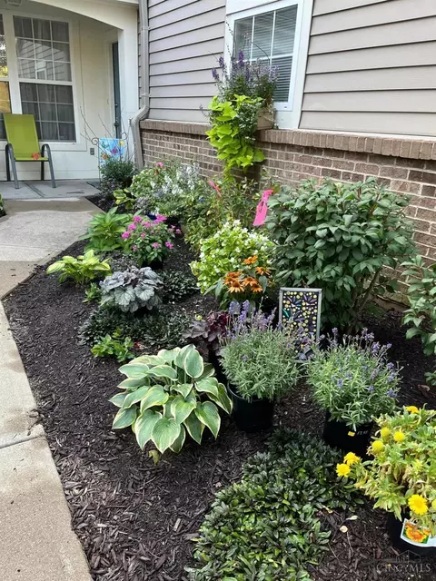 7806 Gapstow Brg, Cincinnati, OH 45231 photo 2