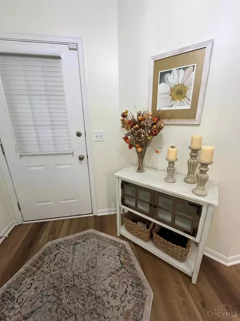 7806 Gapstow Brg, Cincinnati, OH 45231 photo 3