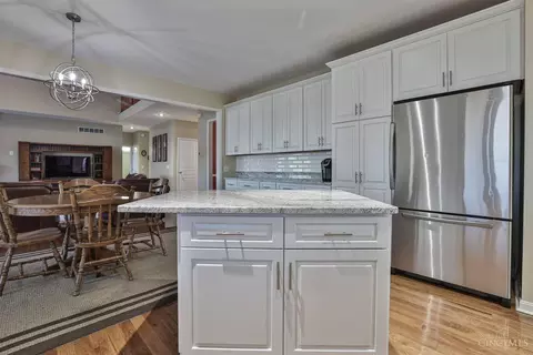 Kitchen - 810 Dorgene Ln, Cincinnati, OH 45244 photo 3 of 3
