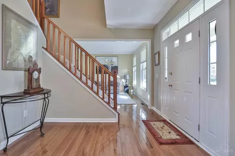 Entry Way - 810 Dorgene Ln, Cincinnati, OH 45244 photo 1 of 2