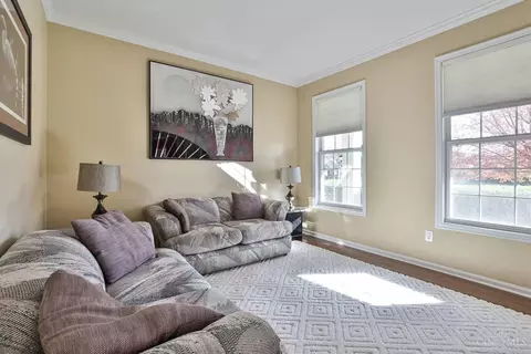 Living - 810 Dorgene Ln, Cincinnati, OH 45244 photo 2 of 4