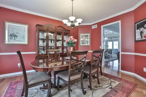 Dining - 810 Dorgene Ln, Cincinnati, OH 45244 photo 1 of 4