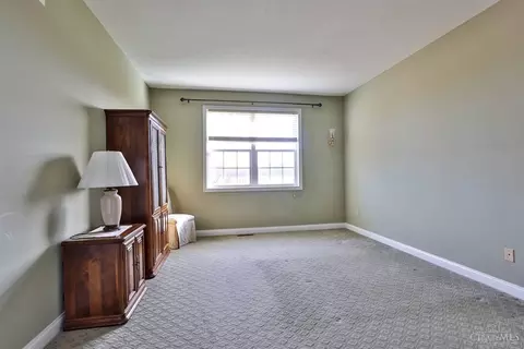 Living - 520 Miami Trce, Harrison, OH 45030 photo 4 of 6