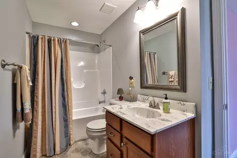 Bath - 520 Miami Trce, Harrison, OH 45030 photo 4 of 4