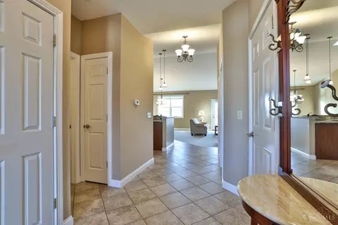 Entry Way - 520 Miami Trce, Harrison, OH 45030 photo 2 of 2