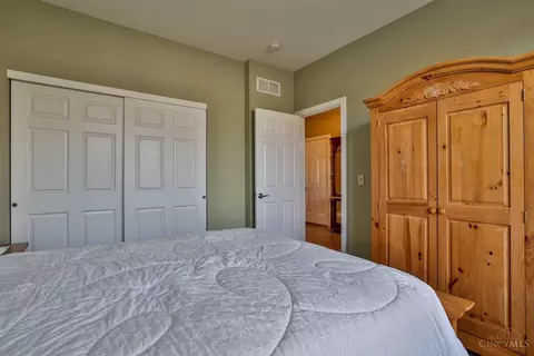 Bedroom - 520 Miami Trce, Harrison, OH 45030 photo 4 of 5