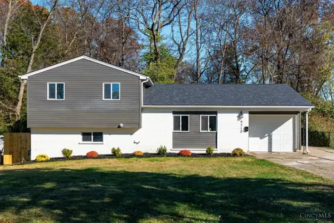9710 Helmsley Way, Cincinnati, OH 45231
