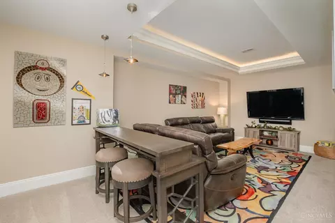 2423 Riverside Dr, Cincinnati, OH 45202 photo 6