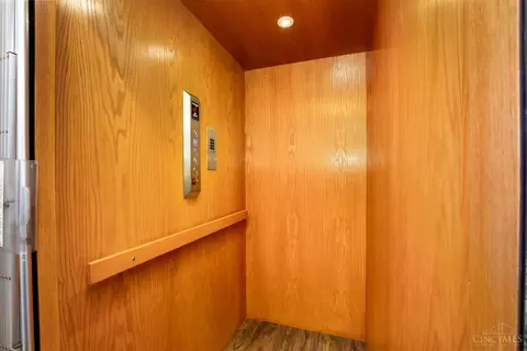 2423 Riverside Dr, Cincinnati, OH 45202 photo 34