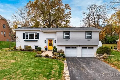 10335 Deerfield Rd, Montgomery, OH 45242