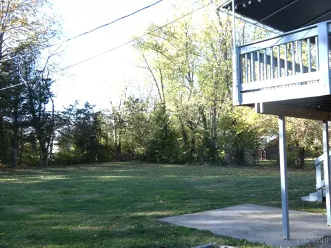 Exterior - 1019 Glendale Dr, Batavia, OH 45103 photo 3 of 5
