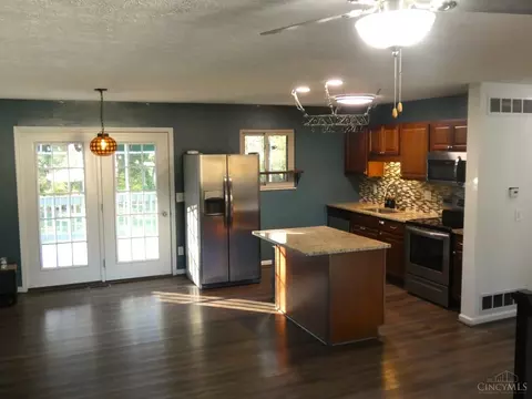 Kitchen - 1019 Glendale Dr, Batavia, OH 45103 photo 1 of 1