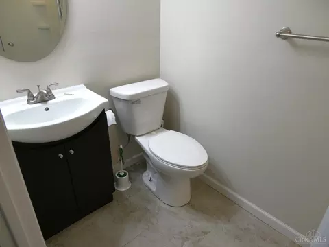 Bath - 1019 Glendale Dr, Batavia, OH 45103 photo 2 of 2