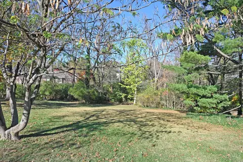 Exterior - 6552 Apache Cir, Madeira, OH 45243 photo 10 of 20