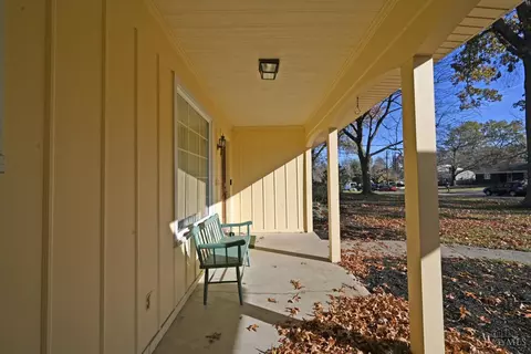 Exterior - 6552 Apache Cir, Madeira, OH 45243 photo 3 of 20