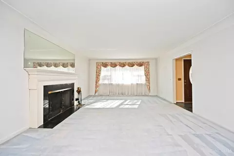 Living - 6552 Apache Cir, Madeira, OH 45243 photo 6 of 7