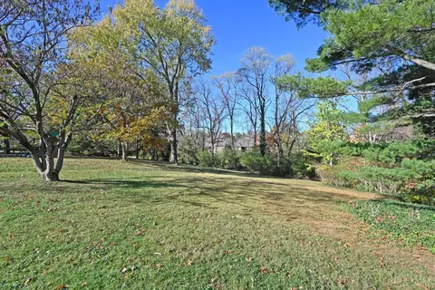 Exterior - 6552 Apache Cir, Madeira, OH 45243 photo 12 of 20
