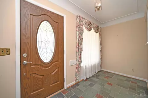 Entry Way - 6552 Apache Cir, Madeira, OH 45243 photo 1 of 5