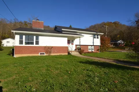 942 Meadow Lane Dr, Ripley, OH 45167