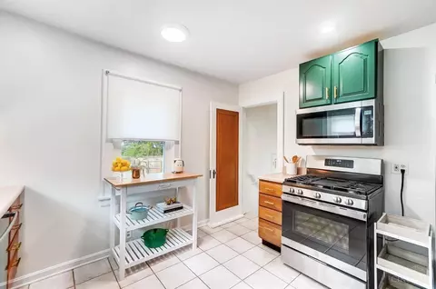 Kitchen - 4105 Edith Ave, Cincinnati, OH 45227 photo 3 of 5