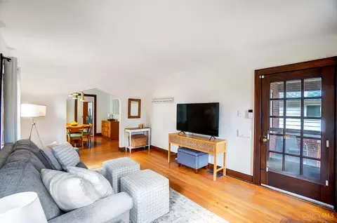 Living - 4105 Edith Ave, Cincinnati, OH 45227 photo 2 of 3