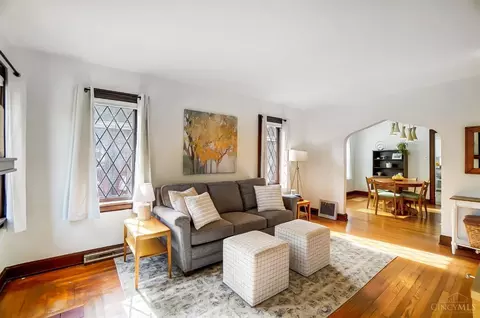 Living - 4105 Edith Ave, Cincinnati, OH 45227 photo 3 of 3