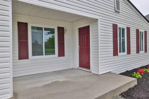 Exterior - 406 Main St, Mount Orab, OH 45154 photo 3 of 10