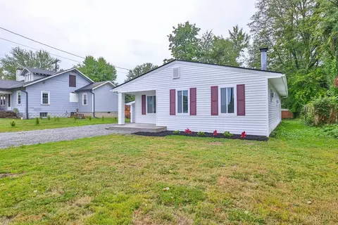 Exterior - 406 Main St, Mount Orab, OH 45154 photo 1 of 10