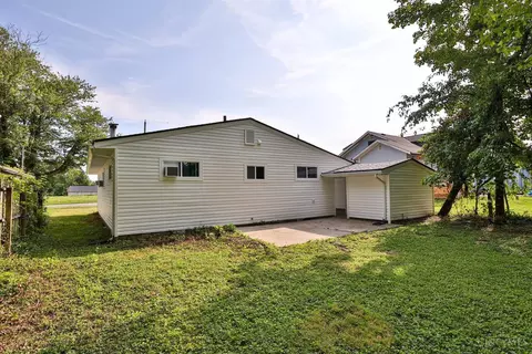 Exterior - 406 Main St, Mount Orab, OH 45154 photo 6 of 10