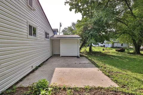 Exterior - 406 Main St, Mount Orab, OH 45154 photo 4 of 10